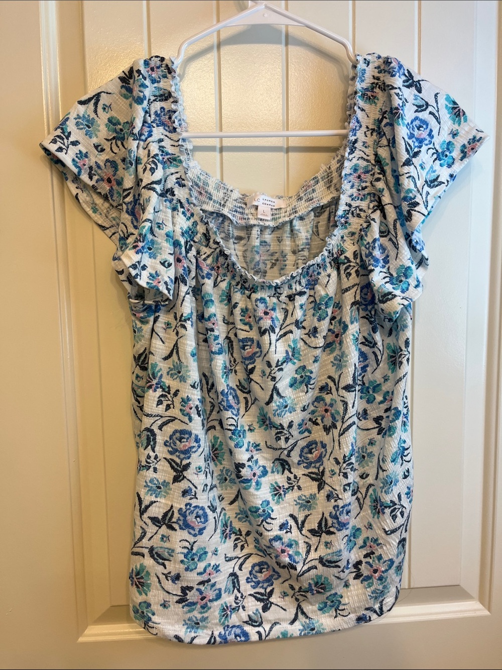 LC Lauren Conrad White Floral Smocked-Neck Top with Blue Accents